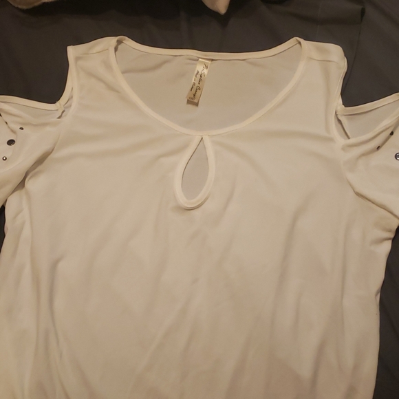 Shirt - Picture 1 of 4